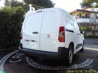 Usata Peugeot Partner S 131 CV (96 kW) 2020 Bianco Monovolume