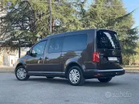 Usata VW Caddy Maxi 131 CV (96 kW) 2019 Marrone Monovolume