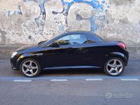 Usata Opel Tigra 69 CV (50 kW) 2006 Nero Cabrio