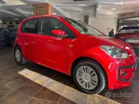Usata VW up! Move 68 CV (50 kW) 2014 Rosso Utilitaria
