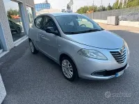Usata Lancia Ypsilon Gold 69 CV (50 kW) 2012 Grigio Utilitaria