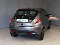 Usata Lancia Ypsilon Gold 94 CV (69 kW) 2023 Gray Utilitaria
