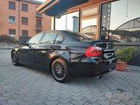 Usata BMW 320 Efficient Dynamics 150 CV (110 kW) 2005 Nero Berlina