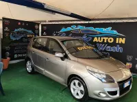 Usata Renault Scénic Luxe 110 CV (80 kW) 2011 Giallo Monovolume
