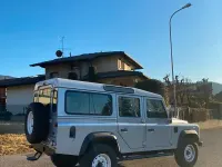 Usata Land Rover Defender 68 CV (50 kW) 2013 Grigio Berlina