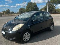 Usata Toyota Yaris Sol 69 CV (50 kW) 2008 Nero Utilitaria