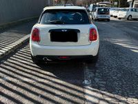 Usata Mini Cooper D 136 CV (100 kW) 2016 Bianco Utilitaria