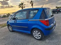 Usata Peugeot 1007 68 CV (50 kW) 2006 Blu Monovolume
