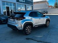 Usata Toyota Yaris Hybrid Lounge 92 CV (67 kW) 2023 Grigio Station wagon