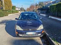 Usata Ford Focus Trend 101 CV (74 kW) 2000 Berlina
