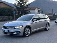 Usata VW Passat Executive 150 CV (110 kW) 2021 Reflexsilber metallic Station wagon