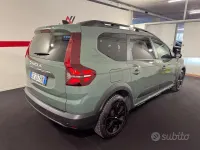 Usata Dacia Jogger Extreme 101 CV (74 kW) 2023 Verde Monovolume