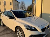 Usata Volvo V40 CC 120 CV (88 kW) 2017 Bianco Station wagon
