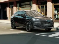 Nuova VW T-Roc Style 115 CV (84 kW) 2026 Grenadill black metallizzato SUV