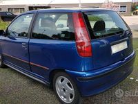 Usata Fiat Punto 133 CV (97 kW) 1994 Blu/azzurro Utilitaria