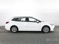 Usata Toyota Corolla Active 98 CV (72 kW) 2026 Bianco Station wagon