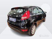 Usata Ford Fiesta 92 CV (67 kW) 2010 Nero Berlina
