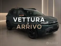 Nuova Dacia Duster Extreme 122 CV (89 kW) 2026 Verde Station wagon