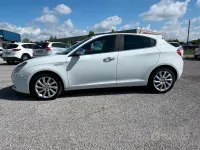 Usata Alfa Romeo Giulietta Progression 105 CV (77 kW) 2013 Bianco Utilitaria