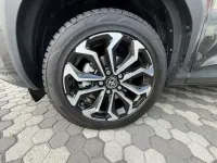 Usata Toyota Yaris Cross Trend 92 CV (67 kW) 2022 Dark grey met SUV
