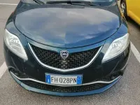 Usata Lancia Ypsilon Silver 69 CV (50 kW) 2017 Blu/azzurro Utilitaria