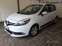 Usata Renault Scénic III 110 CV (80 kW) 2012 Bianco Monovolume