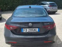 Usata Alfa Romeo Giulia 136 CV (100 kW) 2019 Grigio Berlina