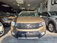 Usata Dacia Sandero Comfort 101 CV (74 kW) 2020 Beige Utilitaria