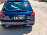 Usata Peugeot 206 75 CV (55 kW) 2001 Bluazzurro Berlina