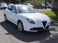Usata Alfa Romeo Giulietta Super 120 CV (88 kW) 2019 Bianco Utilitaria