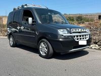 Usata Fiat Doblò Dynamic 105 CV (77 kW) 2005 Blu Monovolume