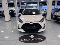 Usata Toyota Yaris Hybrid Active 116 CV (85 kW) 2023 Bianco Berlina
