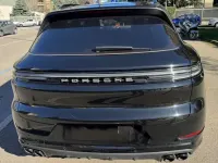 Gebraucht Porsche Cayenne 305 PS (224 kW) 2024 Schwarz SUV