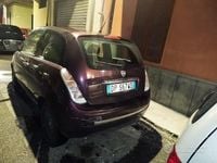Usata Lancia Ypsilon 60 CV (44 kW) 2014 Rosso Utilitaria