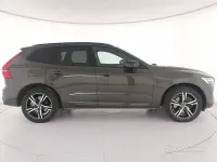 Usata Volvo XC60 R-Design 197 CV (144 kW) 2022 Grigio SUV