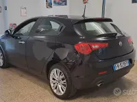 Usata Alfa Romeo Giulietta Super 120 CV (88 kW) 2017 Nero Utilitaria