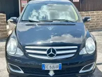 Usata Mercedes R320 Chrome 224 CV (164 kW) 2006 Nero Station wagon
