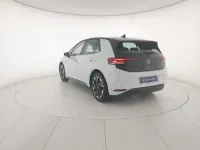 Usata VW ID.3 Pro Performance 150 kW (204 CV) 2023 Glacier white metallizzato nero Utilitaria