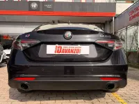 Usata Alfa Romeo Giulia Ti 280 CV (205 kW) 2023 Nero vulcano Berlina