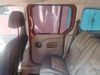 Usata Renault Kangoo 105 CV (77 kW) 2009 Rosso Monovolume