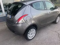 Usata Lancia Ypsilon Silver 80 CV (58 kW) 2013 Grigio Utilitaria