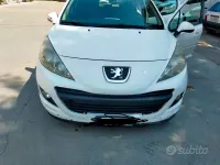 Usata Peugeot 207 68 CV (50 kW) 2011 Bianco Berlina