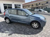 Usata Dacia Sandero Lauréate 75 CV (55 kW) 2012 Blu/azzurro Berlina