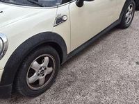 Usata Mini Cooper 75 CV (55 kW) 2010 Bianco Utilitaria