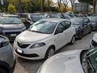 Usata Lancia Ypsilon 69 CV (50 kW) 2022 Grigio Utilitaria
