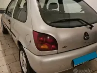 Usata Ford Fiesta 75 CV (55 kW) 1997 Grigio Utilitaria