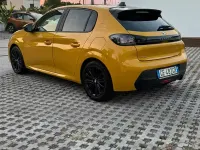 Usata Peugeot 208 75 CV (55 kW) 2021 Giallo Utilitaria