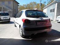 Usata Peugeot 206 60 CV (44 kW) 2010 Bianco Berlina