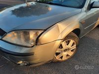 Usata Ford Mondeo 2001 Grigio Station wagon