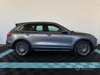 Usata Porsche Cayenne 245 CV (180 kW) 2011 Grigio SUV